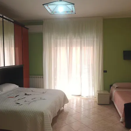 Vistamare Frühstückspension Villa San Giovanni