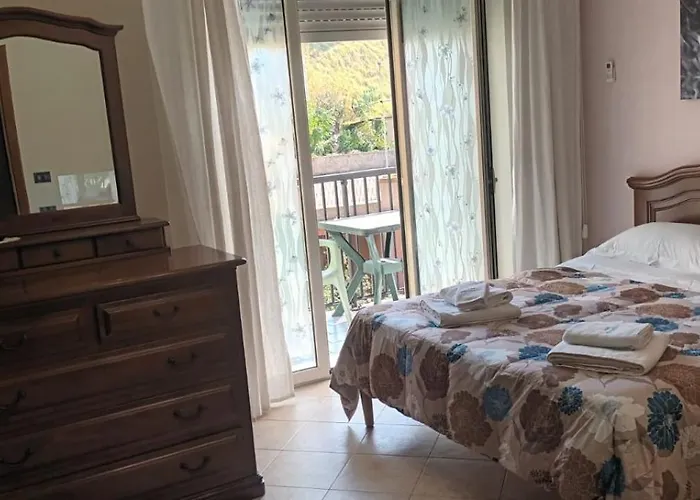 לינה וארוחת בוקר Vistamare וילה סן ג'ובאני