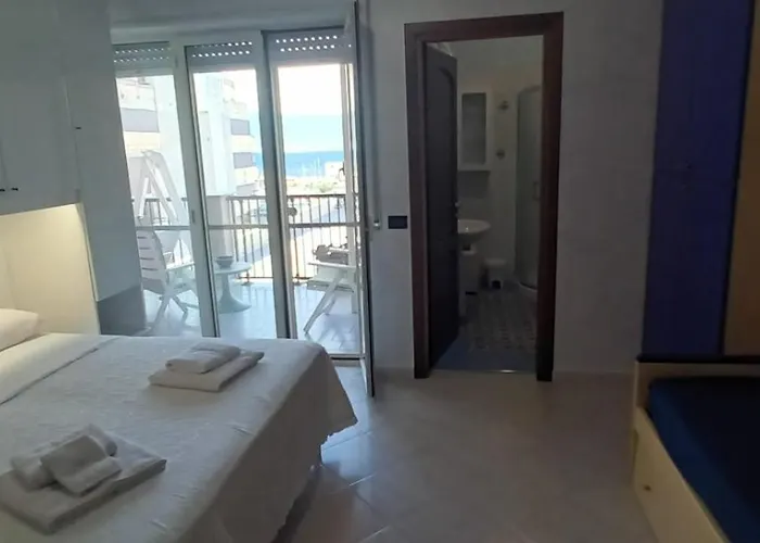 לינה וארוחת בוקר Vistamare