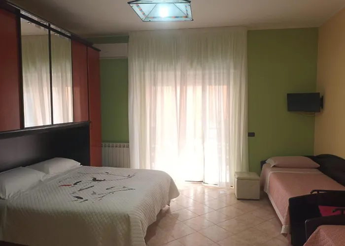 Vistamare לינה וארוחת בוקר וילה סן ג'ובאני